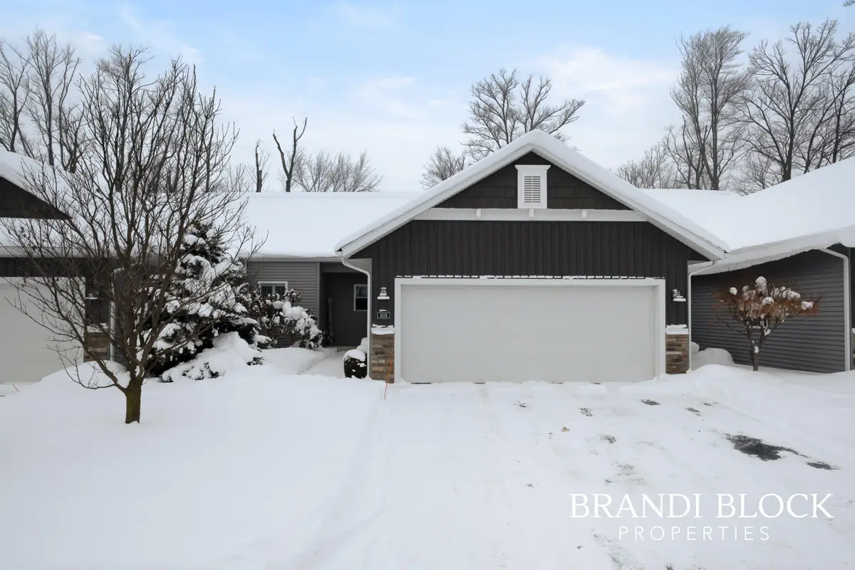 8019 Amber Crest Drive Sw, Byron Center, MI 49315 - Image #1