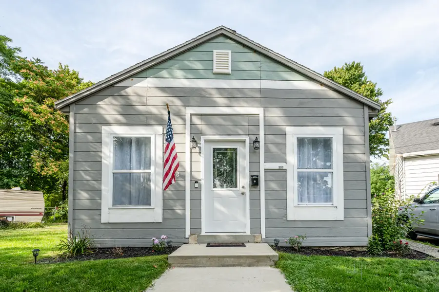 307 E Telegraph Street, Dowagiac, MI 49047 - #2