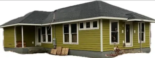 15801 Oak Avenue, Union Pier, MI 49129