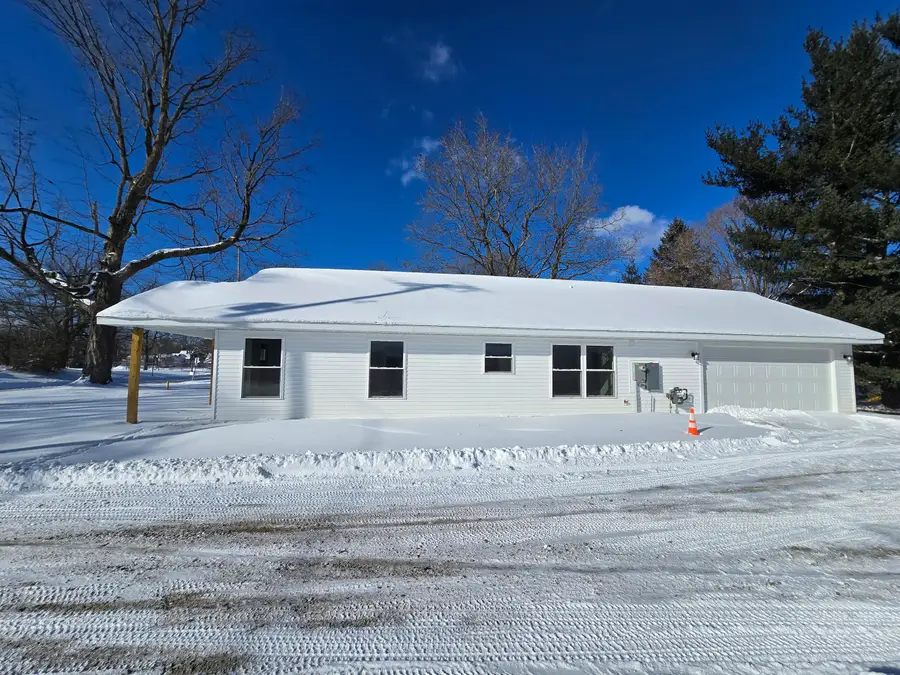 517 E State Road, Hastings, MI 49058 - Image #2