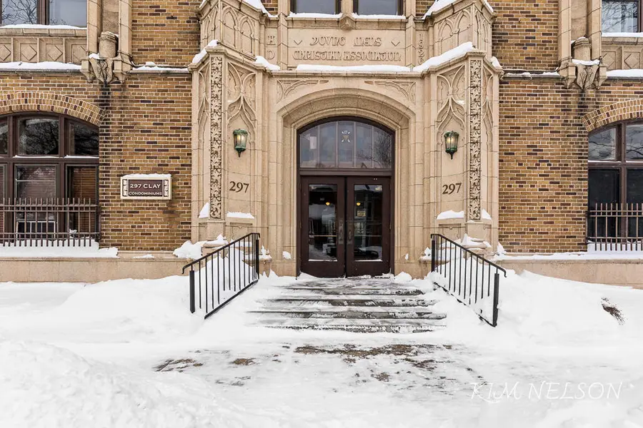 297 W Clay Avenue #201, Muskegon, MI 49440 - Image #2