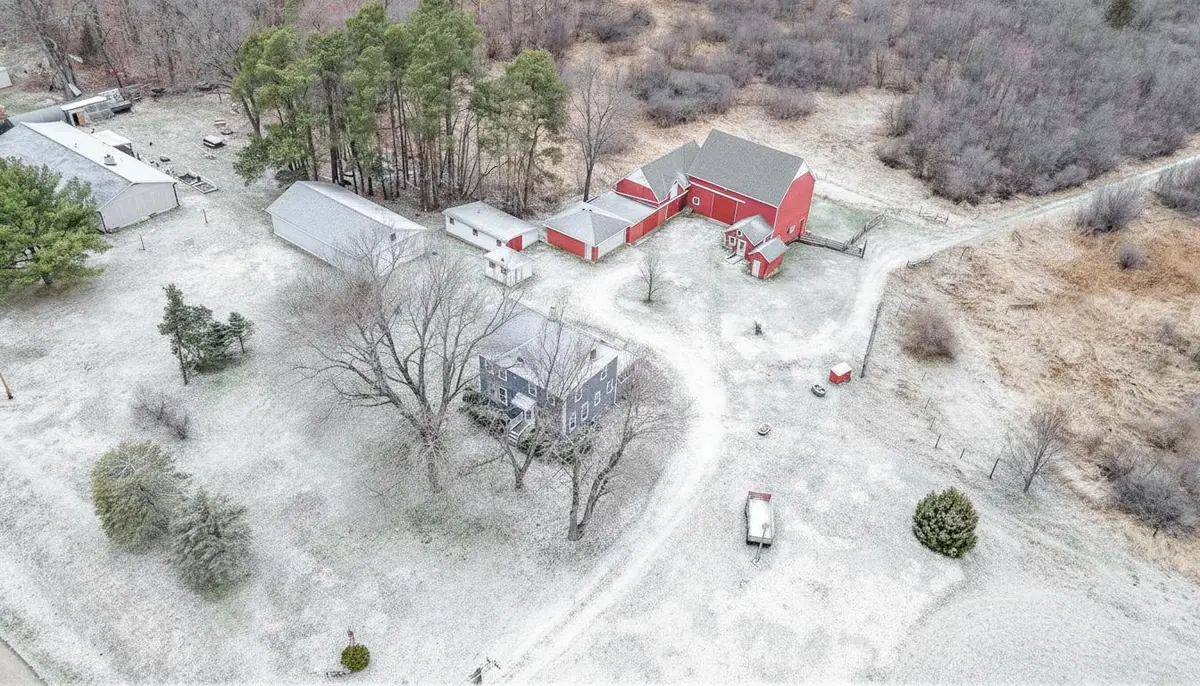 5233 124th Avenue, Fennville, MI 49408 - Image #1