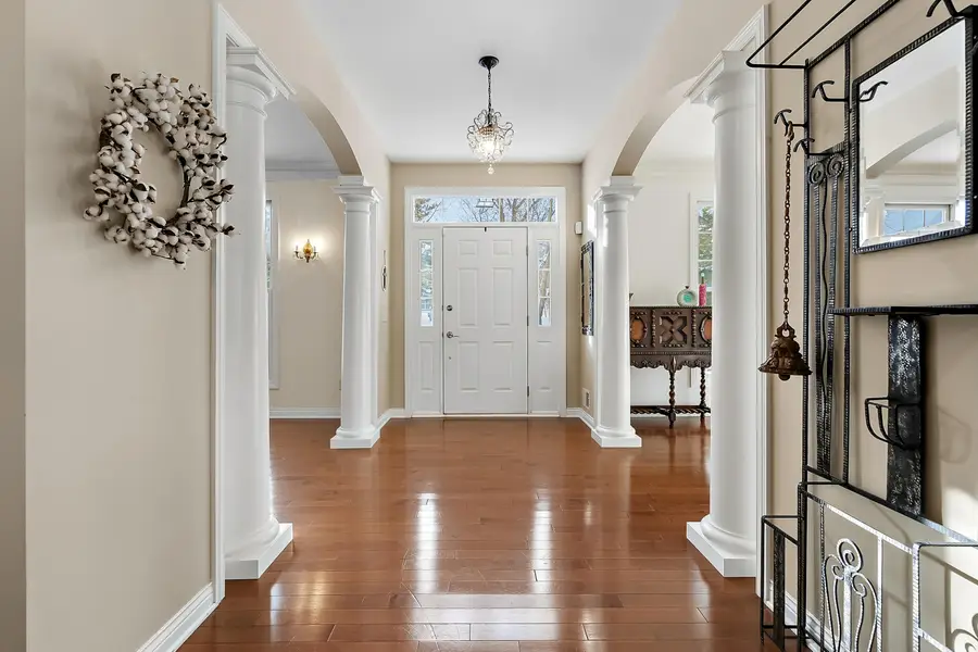 8272 Bainbridge Drive, Mattawan, MI 49071 - Image #2