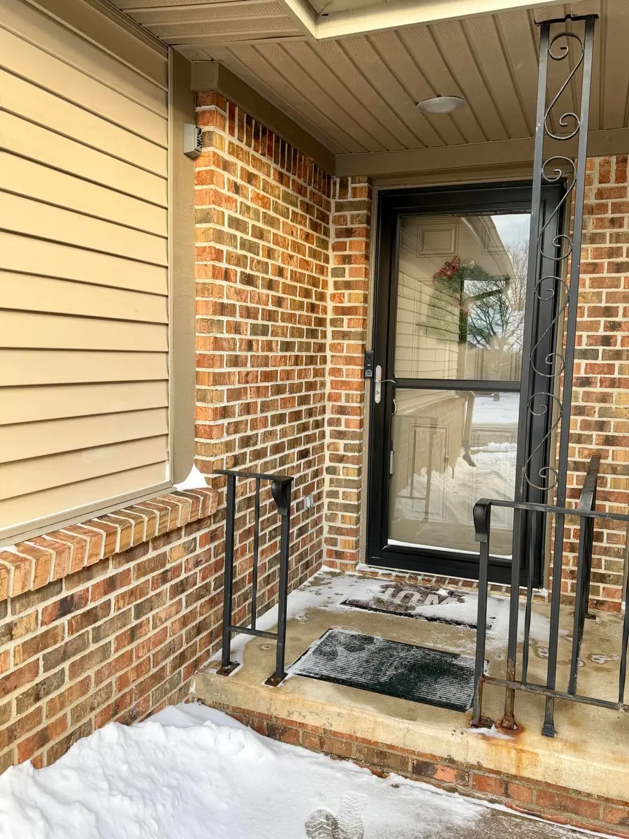 911 Moore Drive, Chelsea, MI 48118 - Image #3