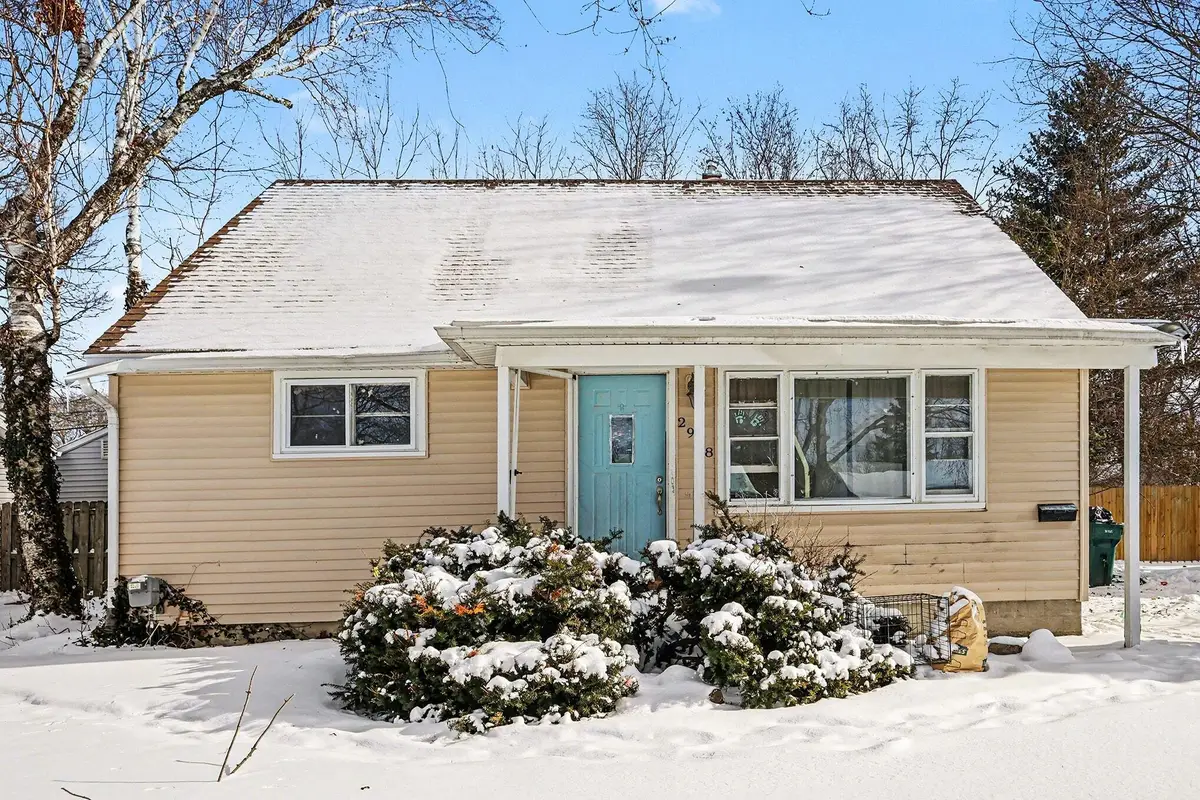 2928 Lafayette Circle, Lansing, MI 48906 - Image #1