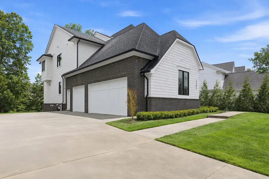 7303 Brookside Village Court, Bloomfield Hills, MI 48301 - Image #3