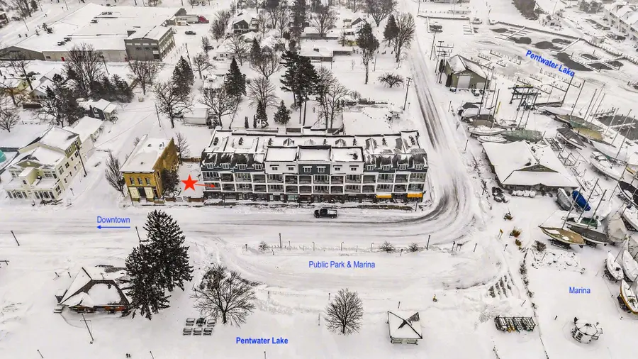 560 S Hancock Street #14, Pentwater, MI 49449 - Image #2