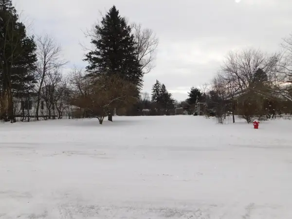 2900 Sharon Drive, Ann Arbor, MI 48108