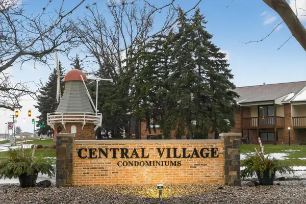 Old Mill 19 Old Mill Drive #19, Holland, MI 49423