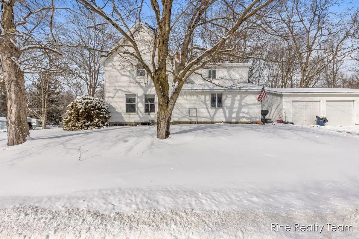 321 E Fenton Street, Union City, MI 49094 - #1