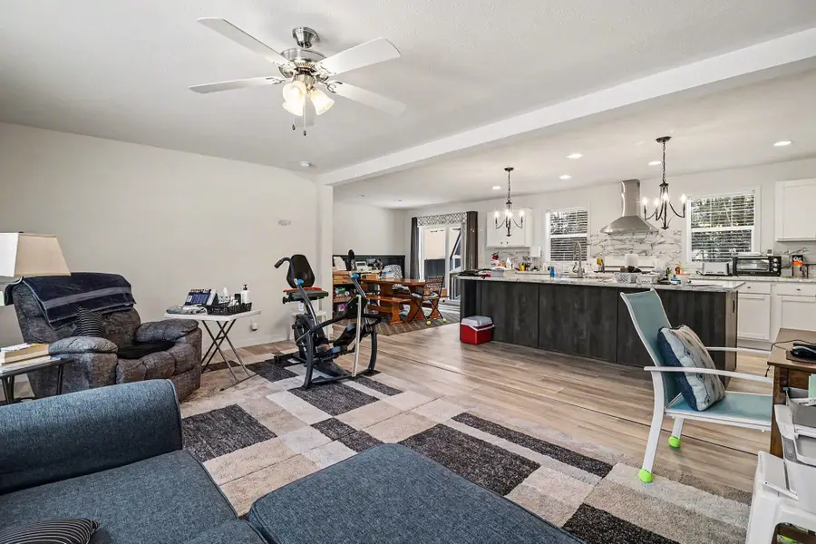 3621 W Woodview Drive, Ludington, MI 49431 - Image #2