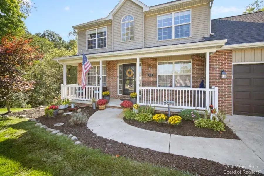 214 Glenwood Circle, Manchester, MI 48158 - Image #2