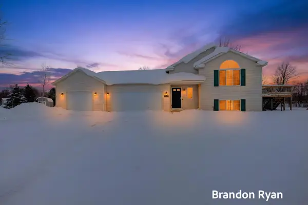 2050 Stag Court Ne, Cedar Springs, MI 49319