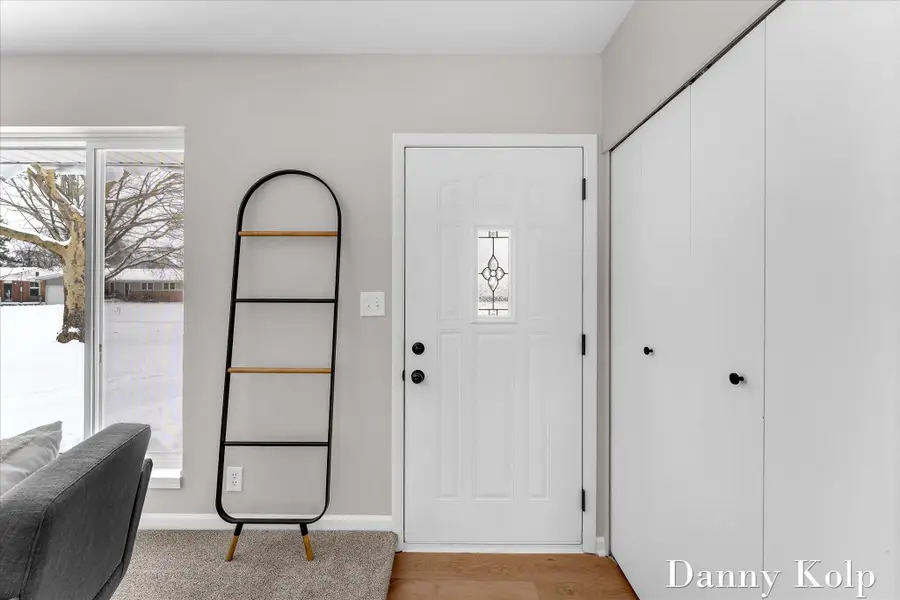 1701 Carlton Avenue Ne, Grand Rapids, MI 49505 - Image #3