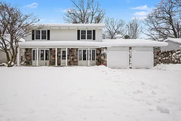 2530 Westbrook Drive Nw, Grand Rapids, MI 49504