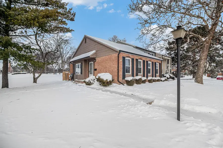 3349 Burbank Drive, Ann Arbor, MI 48105 - Image #2