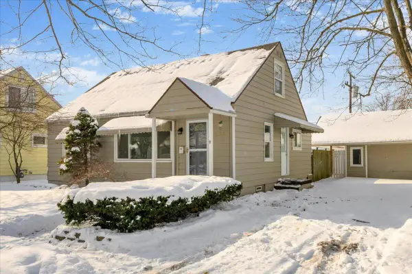 1330 Minnesota Avenue, Marysville, MI 48040