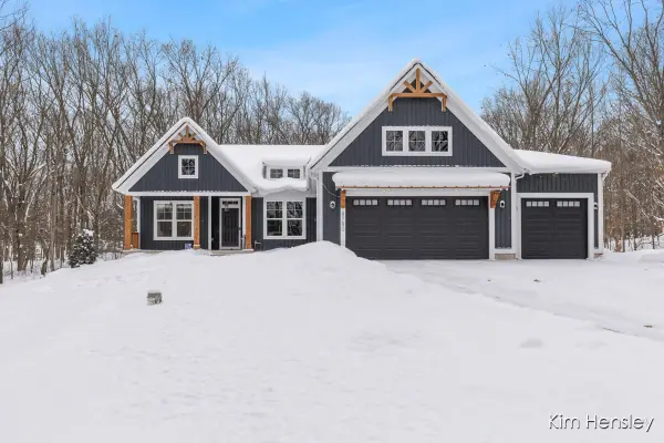 8780 Bentham Court Ne, Rockford, MI 49341