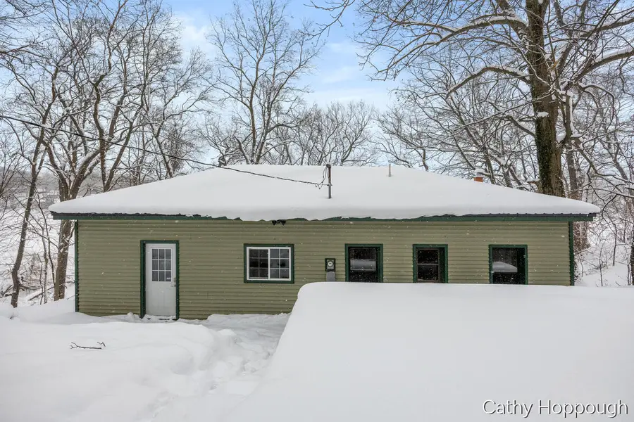 23 Oak Opening Street, Delton, MI 49046 - Image #2