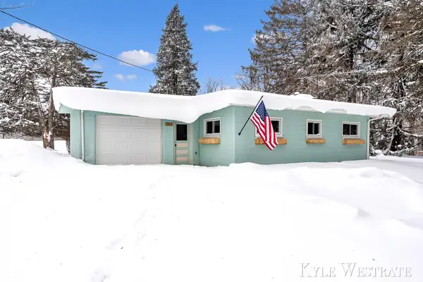 262 40th Street, Allegan, MI 49010