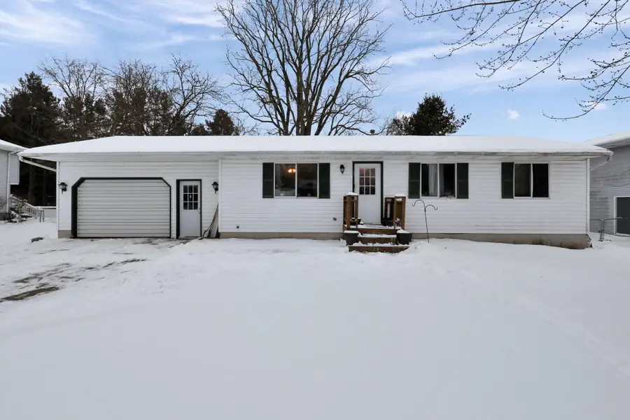 2520 Lanier Court, Lansing, MI 48911 - Image #2