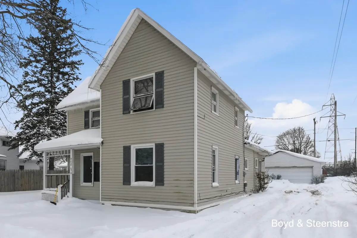 409 W Maple Street, Wayland, MI 49348 - Image #1