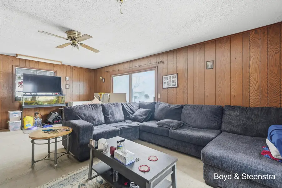 409 W Maple Street, Wayland, MI 49348 - Image #3