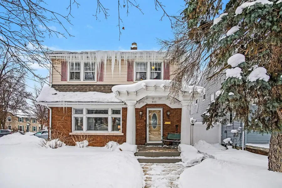 923 Myrtle Street Nw, Grand Rapids, MI 49504 - Image #2