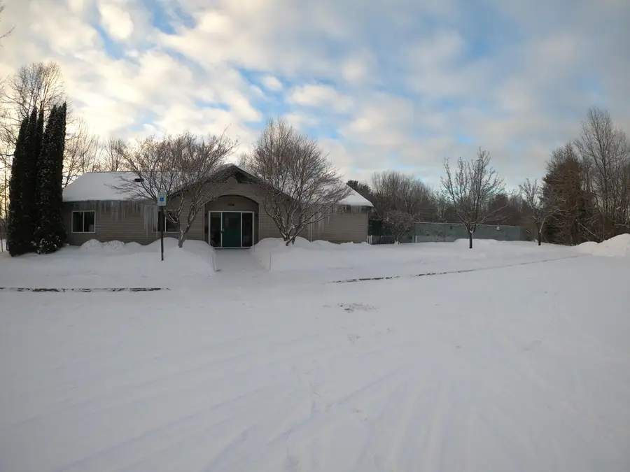 5869 Crosswinds Drive #11, Norton Shores, MI 49444 - Image #2