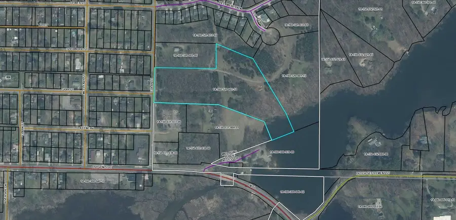 55901 Colby Street, Dowagiac, MI 49047 - Image #2