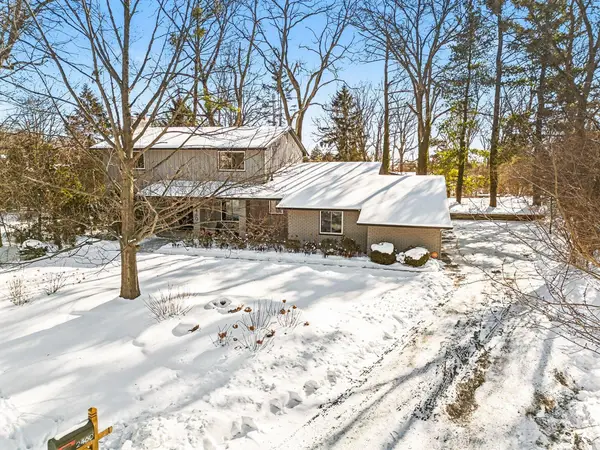 2460 Adare Road, Ann Arbor, MI 48104