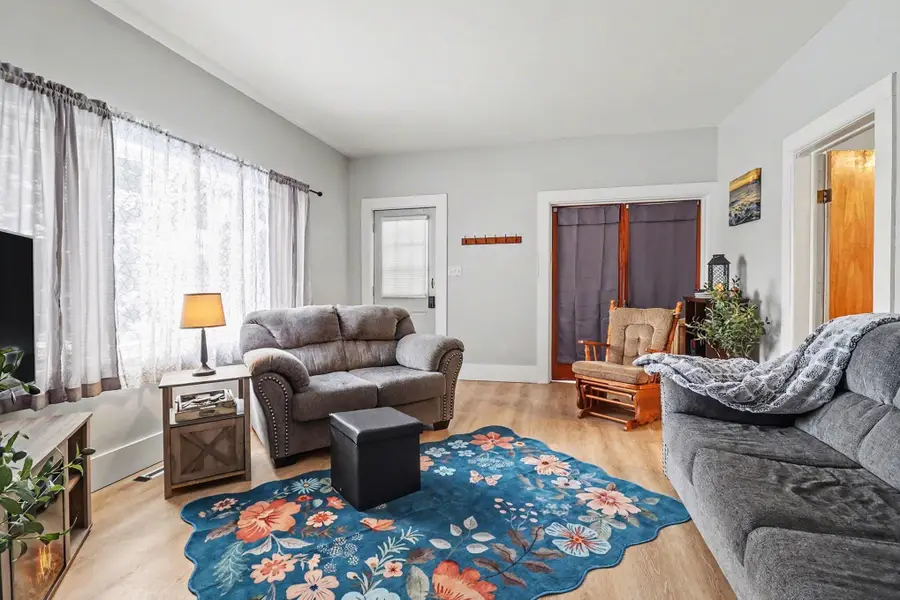 524 Davis Street, Manistee, MI 49660 - Image #3