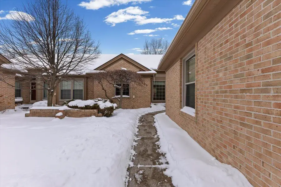 4853 Lone Oak Court, Ann Arbor, MI 48108 - Image #2