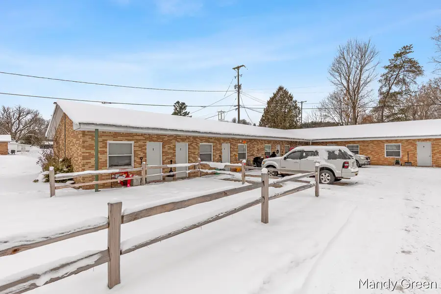 21229 Northland Drive, Paris, MI 49338 - Image #2