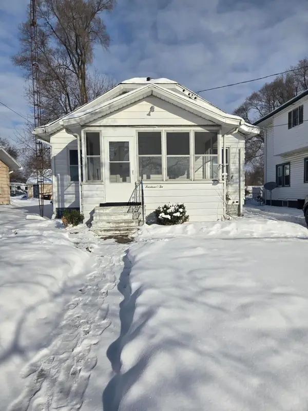 1402 Floral Avenue, Jackson, MI 49202