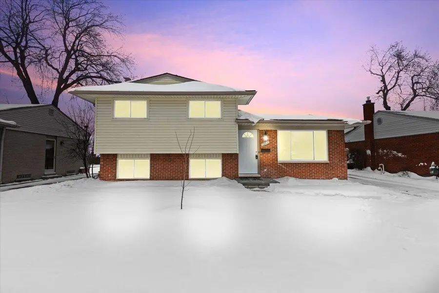 39618 Bart Street, Canton, MI 48187 - Image #2