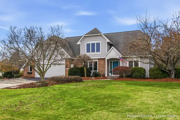 210 Bay Circle Court, Holland, MI 49424