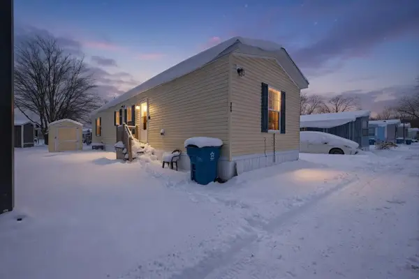 333 E Lakewood Boulevard #104, Holland, MI 49424