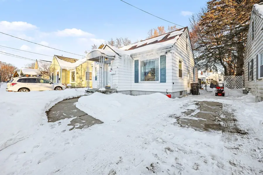 2018 Duiker Avenue Ne, Grand Rapids, MI 49505 - Image #3