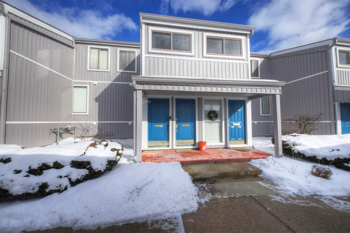 9573 Harbour Cove Court, Ypsilanti, MI 48197 - Image #1