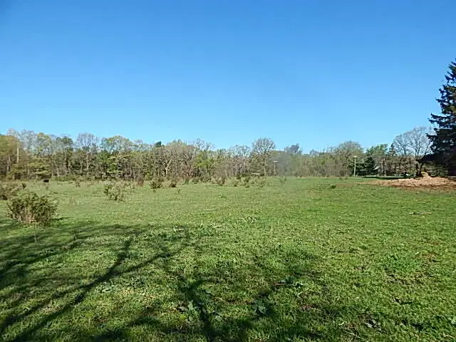 561 W Leonard Road, Leonard, MI 48367 - Image #3