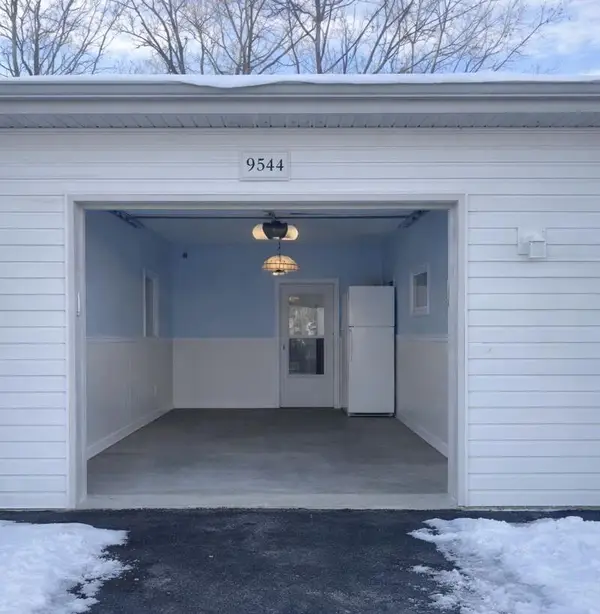 9544 Woodside Circle, Grand Blanc, MI 48439