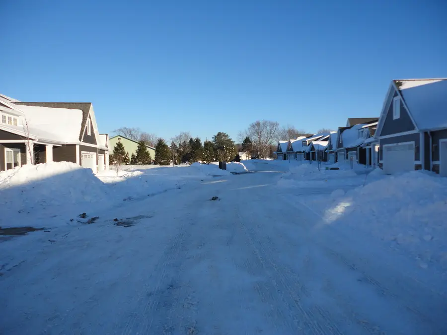 1469 Eagle Shore #41, Hudsonville, MI 49426 - Image #3