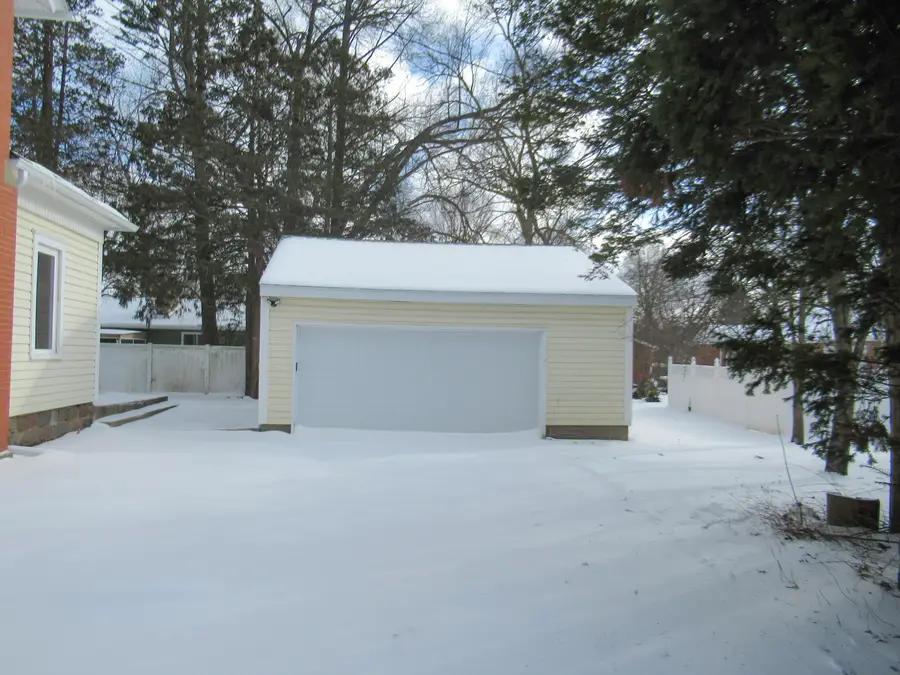 114 S Lakeview Street, Sturgis, MI 49091 - Image #3