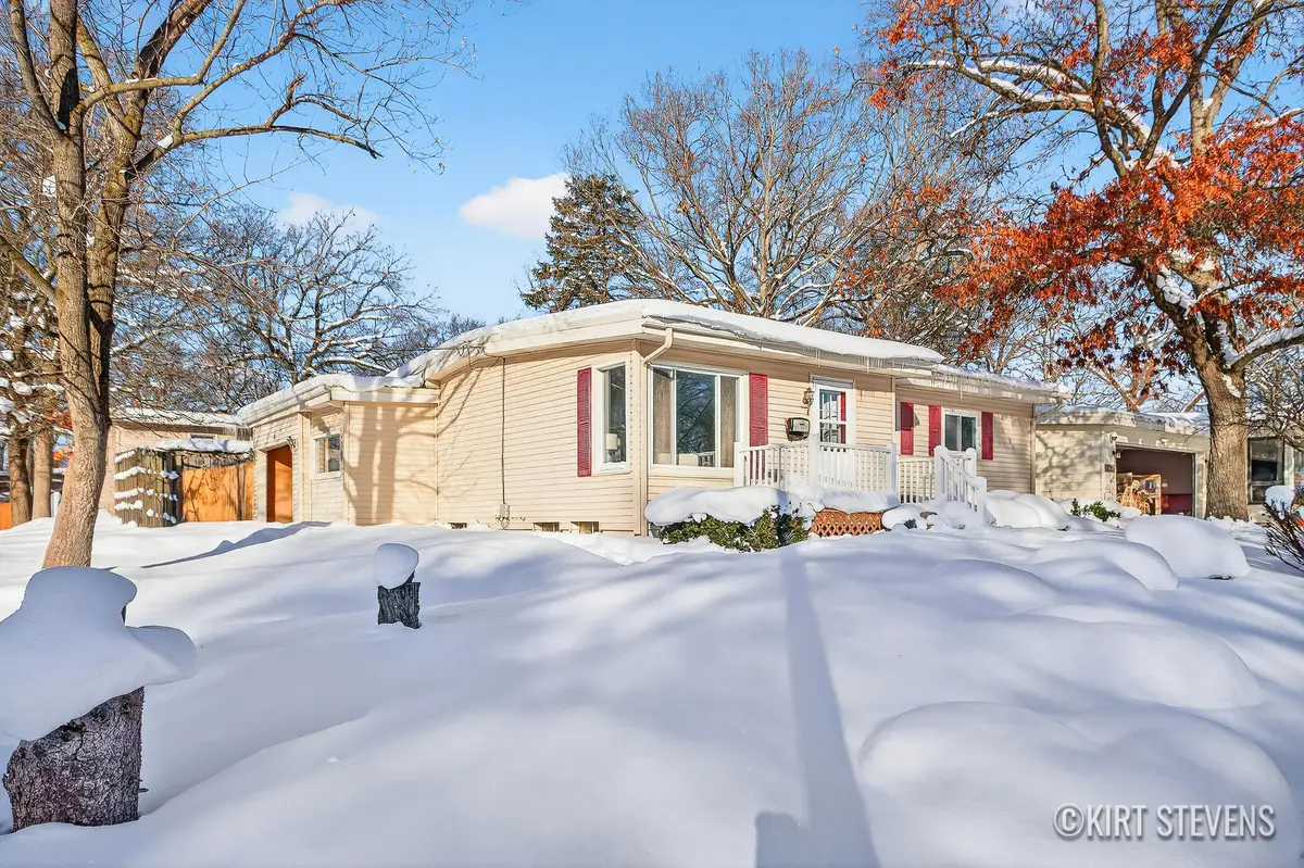 1045 40th Street Sw, Wyoming, MI 49509 - Image #1