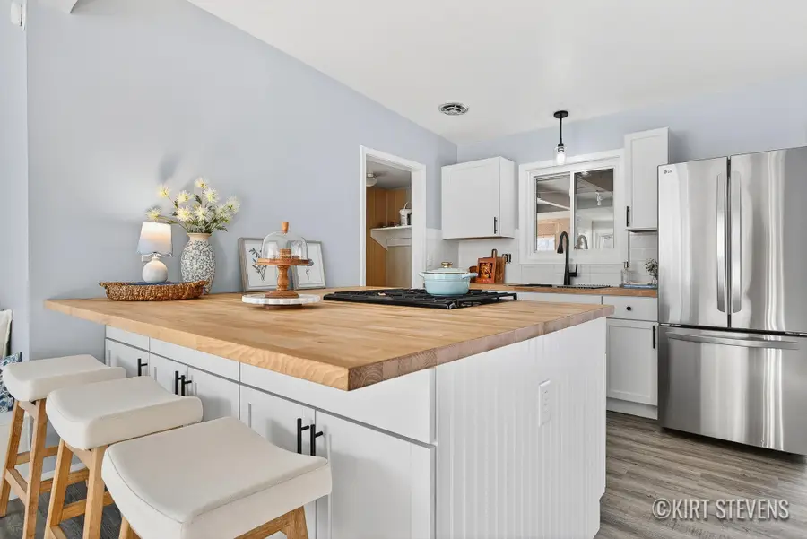 1045 40th Street Sw, Wyoming, MI 49509 - Image #3