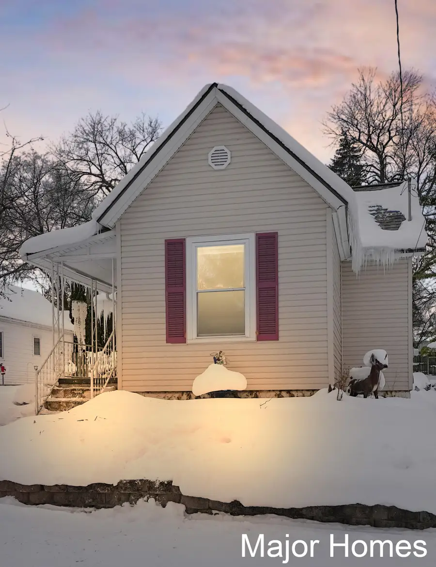 629 Harlan Avenue Ne, Grand Rapids, MI 49503 - Image #2