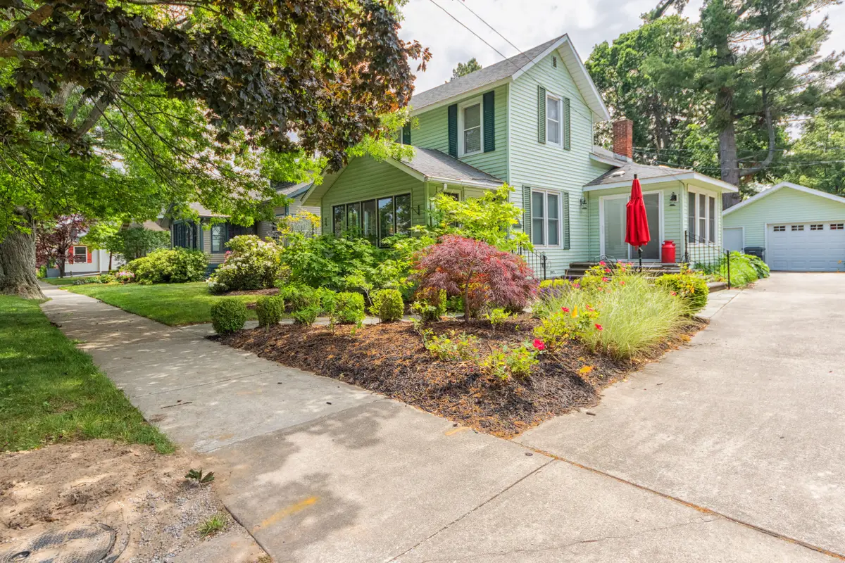 318 Superior Street, South Haven, MI 49090 - Image #1