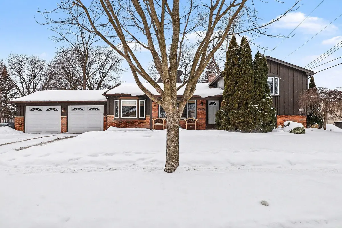 2205 Runnymede Boulevard, Ann Arbor, MI 48103 - #1