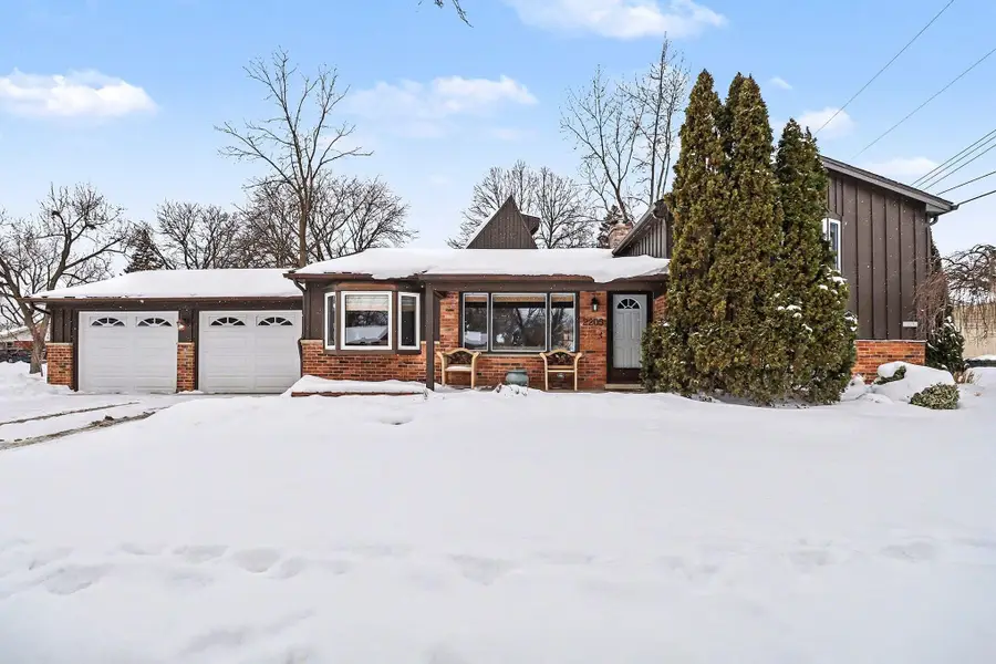 2205 Runnymede Boulevard, Ann Arbor, MI 48103 - #3